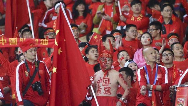 据RMC记者FabriceHawkins报道，贡萨洛-拉莫斯将不会参加比赛日训练，球员从昨晚开始就生病了。